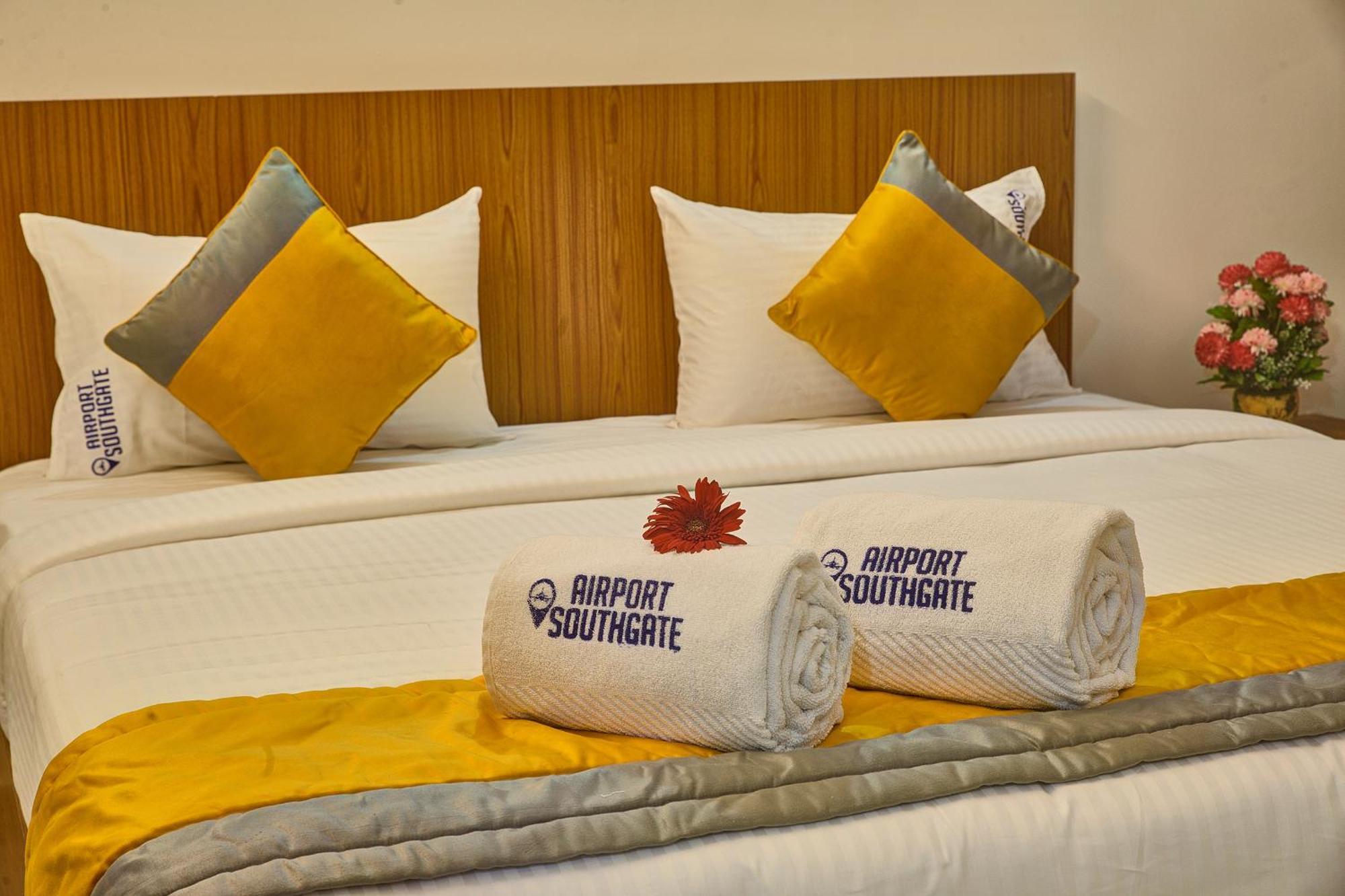 Hotel Airport Southgate Bangalore Devanahalli ภายนอก รูปภาพ